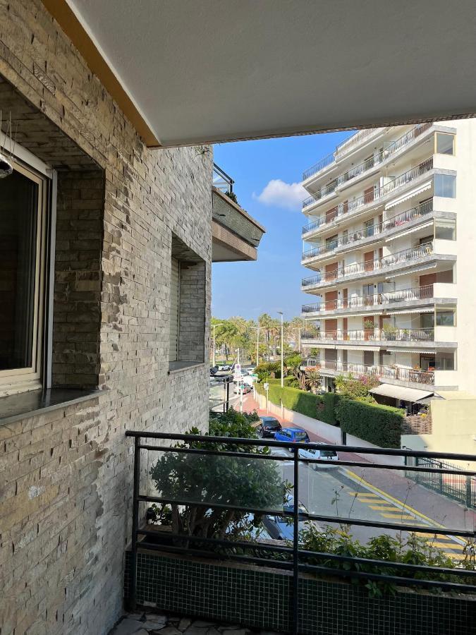 Palm Beach Studio Vue Port Canto Cannes Extérieur photo