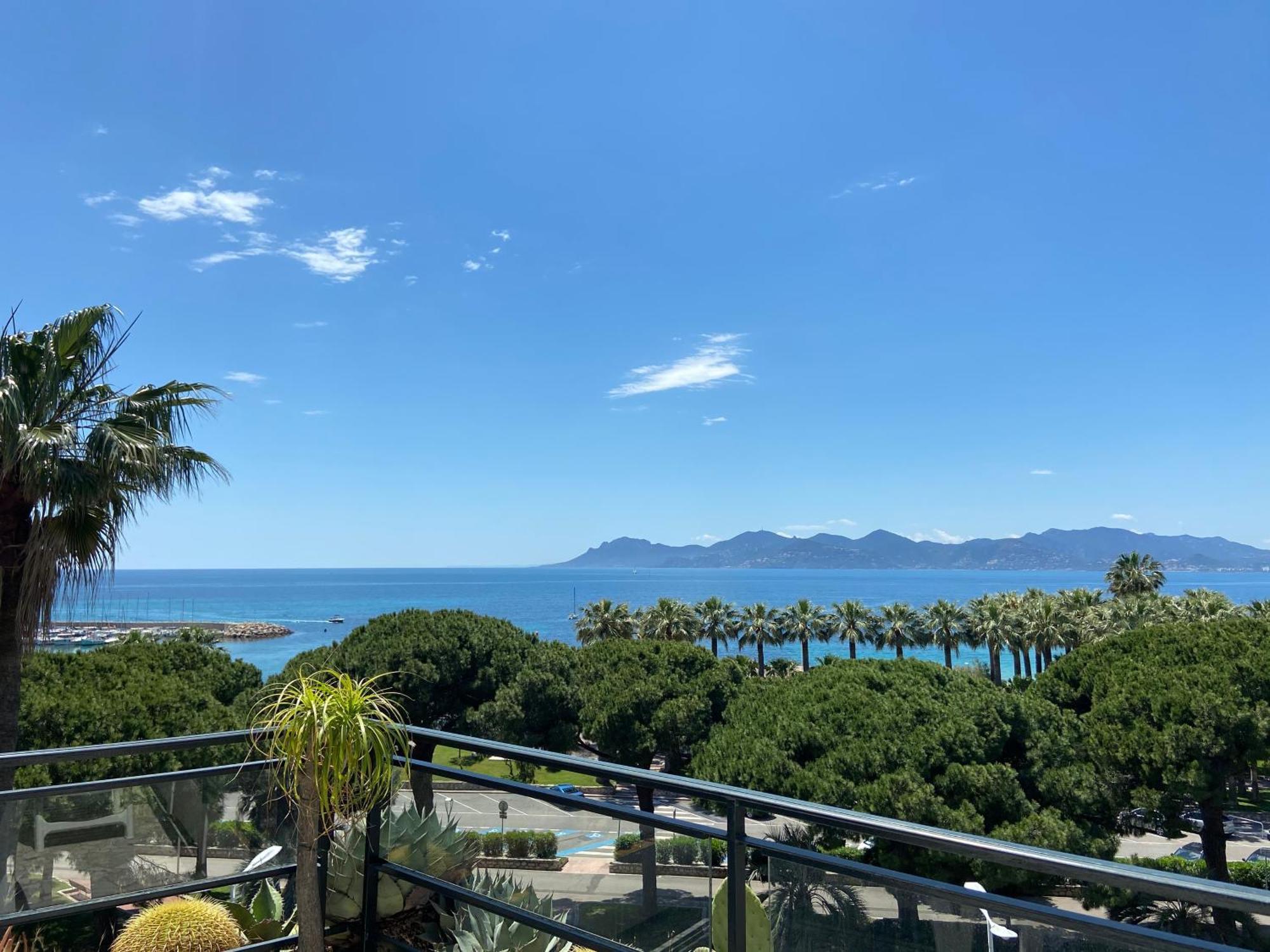 Palm Beach Studio Vue Port Canto Cannes Extérieur photo
